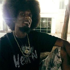 Meet your posher! Shalawam ✊🏿